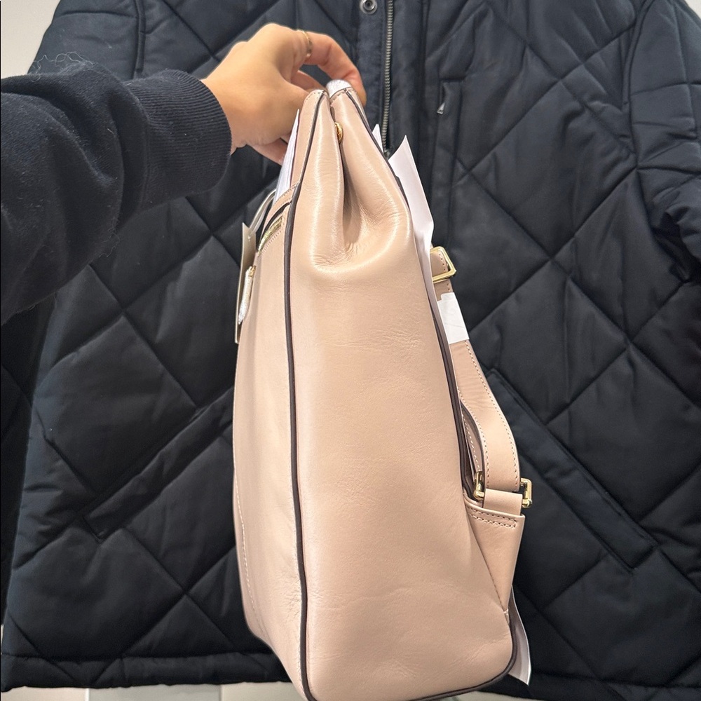 Radley London medium beige pockets icon backpack handbag purse - Picture 2 of 3